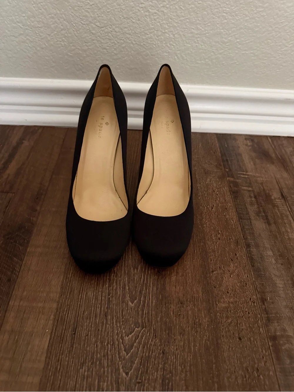 kate spade Black Round-Toe Pump with Textured Stiletto Heel